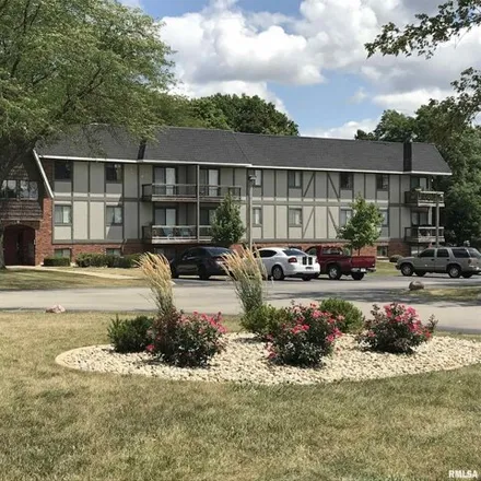Rent this 1 bed apartment on 1712 West Timberdale Drive in Peoria County, IL 61525