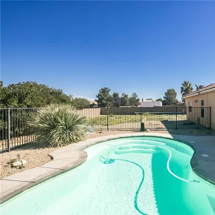 Image 5 - 4079 Cross Four Avenue, Kingman, AZ 86401, USA - House for sale