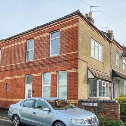 Rent this 4 bed house on 40 Heath Street in Bristol, BS5 6SW