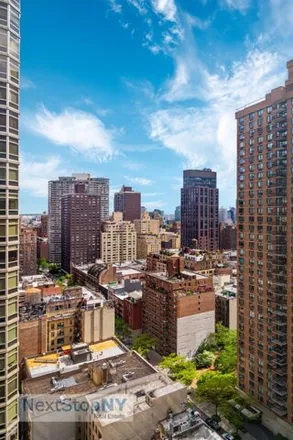 Image 9 - The Brevard, 245 East 54th Street, New York, NY 10022, USA - Apartment for sale