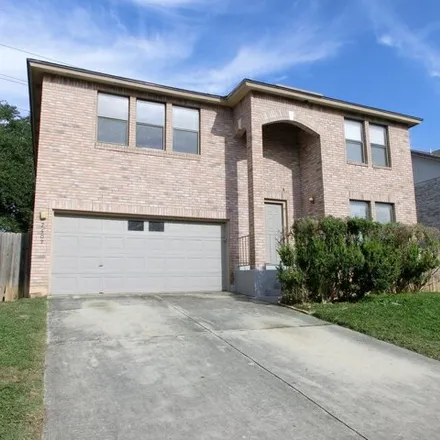 Rent this 3 bed house on 7503 Avery Road in Live Oak, Bexar County