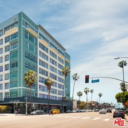 Image 1 - 330 Washington Boulevard, Los Angeles, CA 90292, USA - Condo for rent