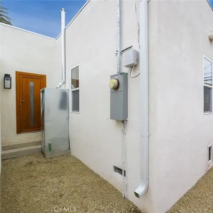 Image 5 - 3864 West 30th Street, Los Angeles, CA 90016, USA - House for sale