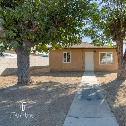 Buy this 2 bed house on 335 Clifton Street in Bakersfield, CA 93307