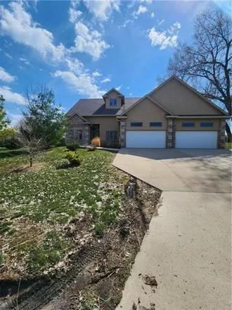 Buy this 5 bed house on 3362 Stanton Avenue in Des Moines, IA 50321