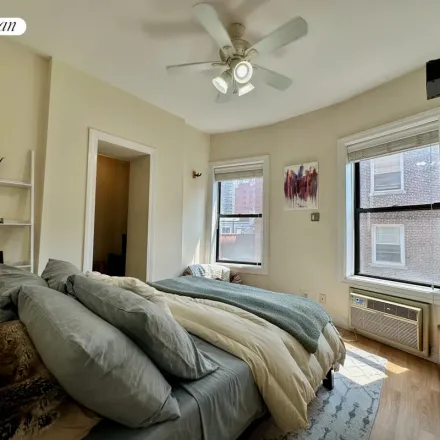 Rent this 1 bed apartment on 160 East 91st Street in New York, NY 10128