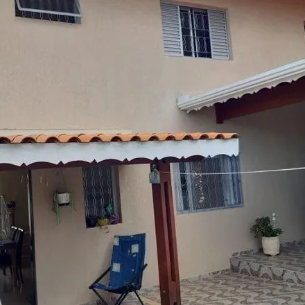 Buy this 5 bed house on Avenida Presidente Vargas in Jardim do Lago, Atibaia - SP