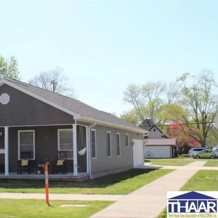 Buy this 3 bed house on 330 Eureka Street in Clinton, IN 47842