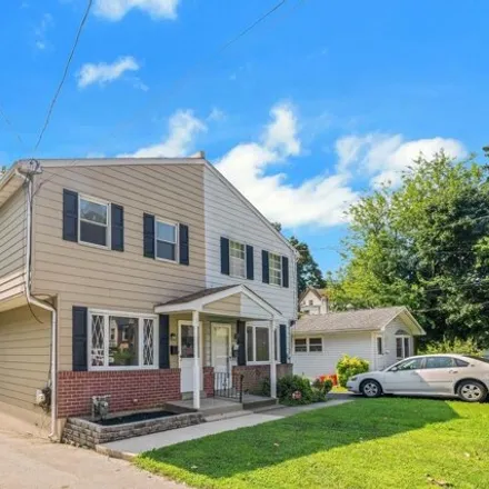 Image 1 - 105 S Glen Ave, Glenolden, Pennsylvania, 19036 - House for sale