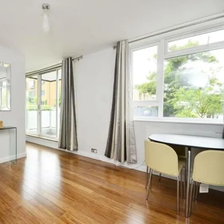 Image 2 - Rayners Road, Londres, London, Sw15 - Apartment for rent