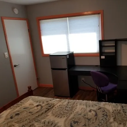 Rent this 1 bed house on Oakland California