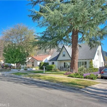 Image 3 - 1912 North Roosevelt Avenue, Altadena, CA 91001, USA - House for sale