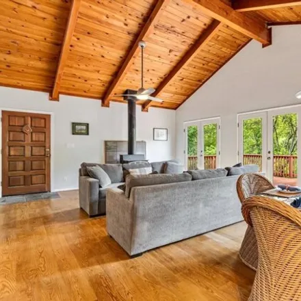 Image 9 - 17786 Orchard Avenue, Vacation Beach, Guerneville, CA 95462, USA - House for sale