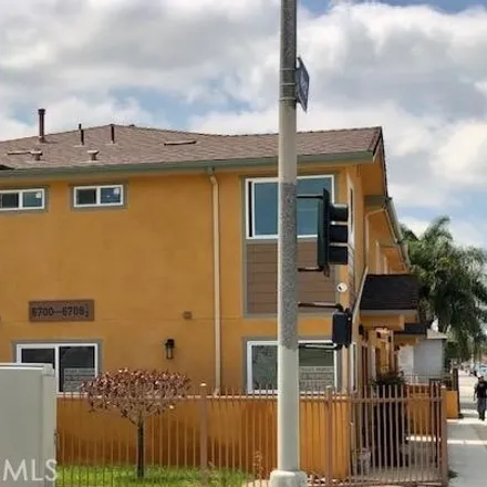 Rent this 3 bed townhouse on 6714 West Boulevard in Inglewood, CA 90043