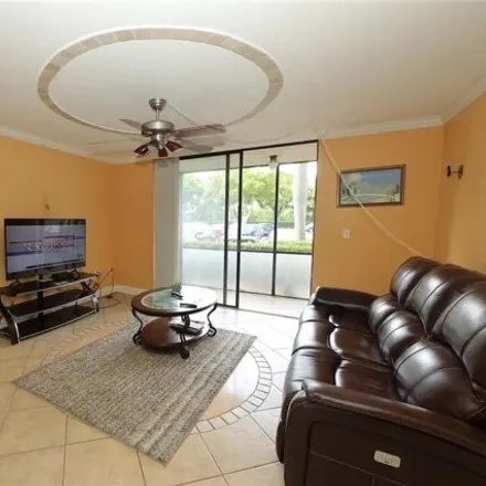 Buy this 1 bed condo on Northwest 44th Street in Lauderhill, FL 33319