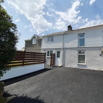 Rent this 3 bed townhouse on East End in Redruth, TR15 1PE