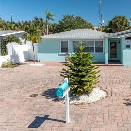 Buy this 3 bed house on 308 12th Avenue North in Indian Rocks Beach, Pinellas County