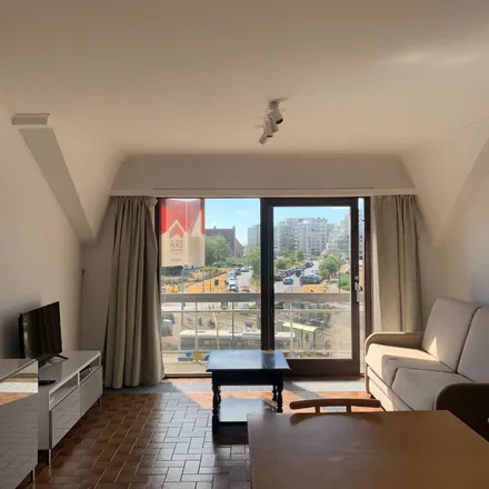 Rent this 1 bed apartment on Koninklijke Baan 54;56 in 8660 De Panne, Belgium