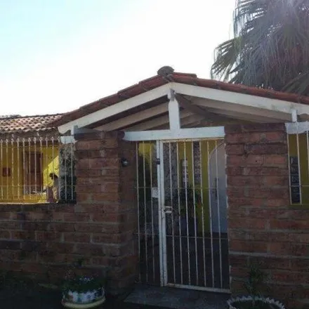 Buy this 5 bed house on Rua Goiás in Parque 35, Guaíba - RS