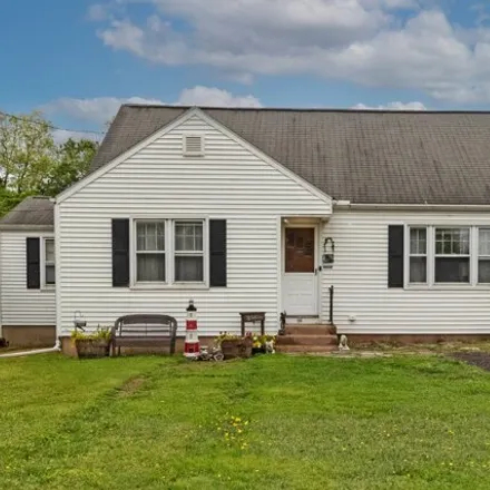 Buy this 3 bed house on 96 Boston Road in Newfield Heights, Middletown