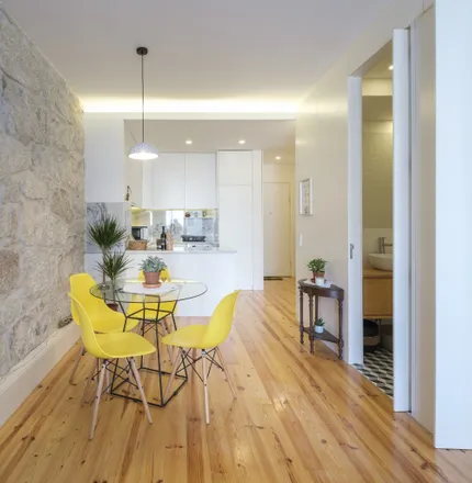 Rent this 1 bed apartment on Rua da Alegria 901 in 4000-048 Porto, Portugal