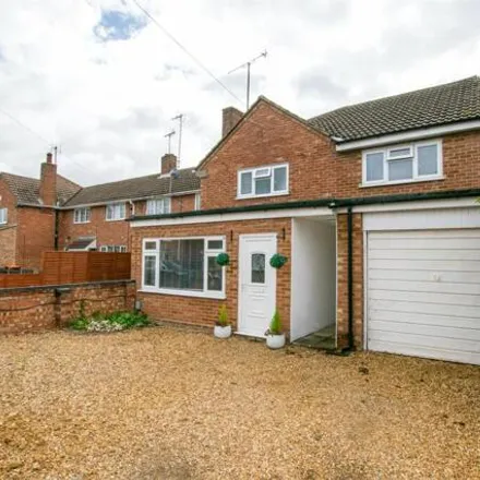 Buy this 4 bed duplex on Waterdell in Leighton Buzzard, LU7 3PJ