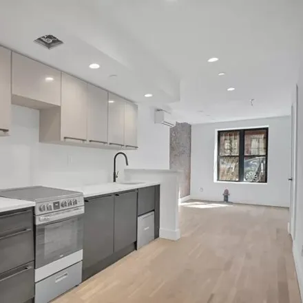Image 2 - 145 West 129th Street, New York, NY 10027, USA - Townhouse for sale