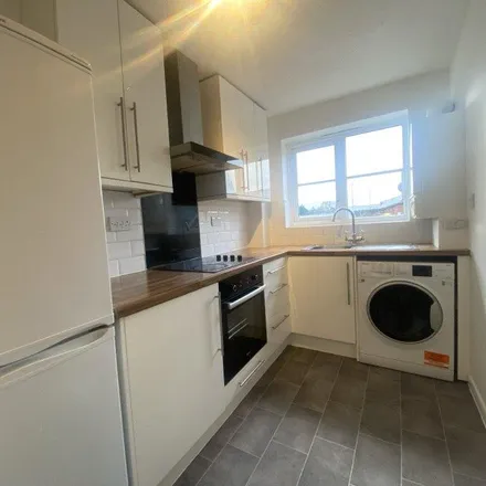 Rent this 2 bed apartment on Reigate Railway Station in Holmesdale Road, Reigate
