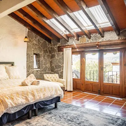 Rent this 4 bed house on Autopista México - Cuautla in 62520 Tepoztlán, MOR