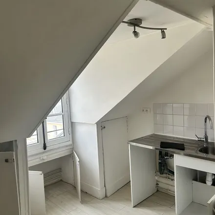Rent this 2 bed apartment on Parterre du Midi in Cour du Dauphin, 78000 Versailles