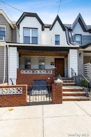 Image 2 - 78-24 68th Avenue, New York, NY 11379, USA - Duplex for sale