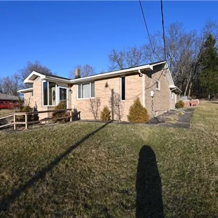 Image 7 - 16668 Valley Drive, Calcutta, Columbiana County, OH 43920, USA - House for sale