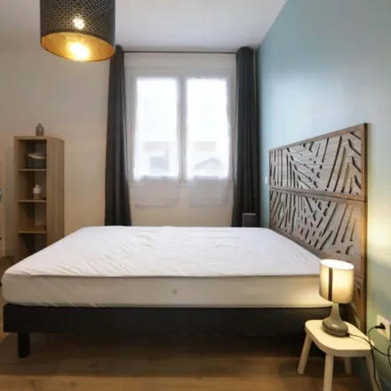 Rent this 1 bed room on 67 Avenue de Fronton in 31200 Toulouse, France