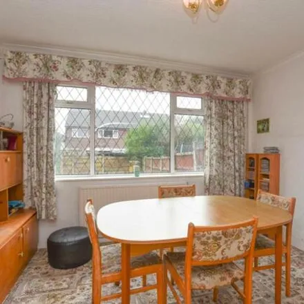Image 4 - Willow Crescent, Leigh, WN7 5RN, United Kingdom - Duplex for sale