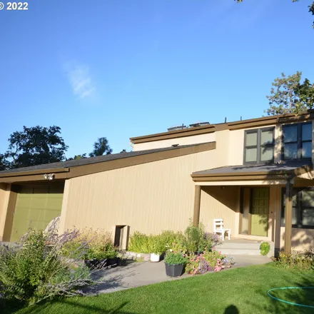 Buy this 4 bed house on 4305 Browns Creek Road in Wasco County, OR 97058