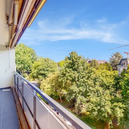 Rent this 3 bed apartment on St. Alban-Anlage 59 in 4052 Basel, Switzerland