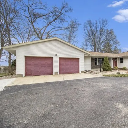 Buy this 4 bed house on 454 Quarterline Street in Newaygo, Brooks Township