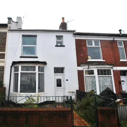 Buy this 3 bed townhouse on 33 Sandown Road in Bristol, BS4 3PL