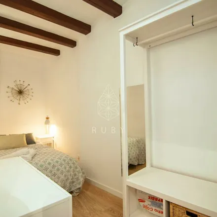 Image 3 - Carrer de l'Argenter, 12, 08003 Barcelona, Spain - Apartment for rent