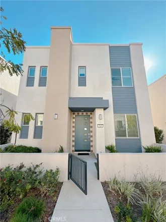 Image 1 - 143 Terrapin, Irvine, CA 92618, USA - Townhouse for rent