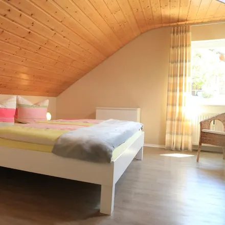 Rent this 3 bed apartment on Hof Broß in Offenburg - Zell-Weierbach, Weingartenstraße
