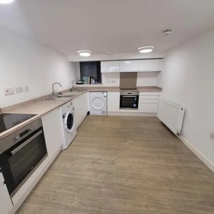 Image 3 - Chorley Road, Swinton, M27 6BD, United Kingdom - Apartment for rent