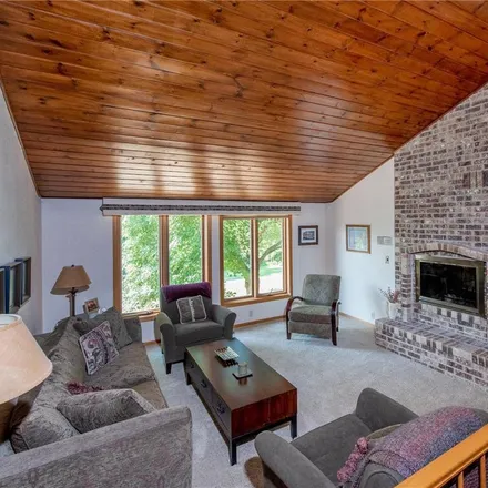 Image 5 - 6387 Crackleberry Bay, Woodbury, MN 55129, USA - Loft for sale