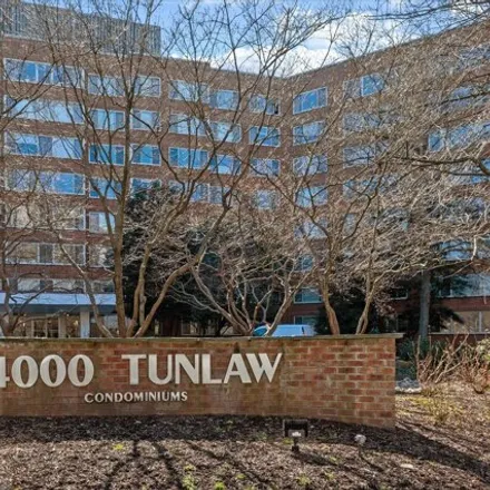 Image 1 - 4000 Tunlaw, 4000 Tunlaw Road Northwest, Washington, DC 20007, USA - Condo for sale