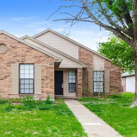 Rent this 4 bed house on 826 Plummer Drive in Cedar Hill, TX 75104