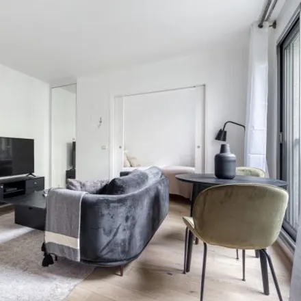 Image 3 - 5 Rue Nicolo, 75116 Paris, France - Apartment for rent
