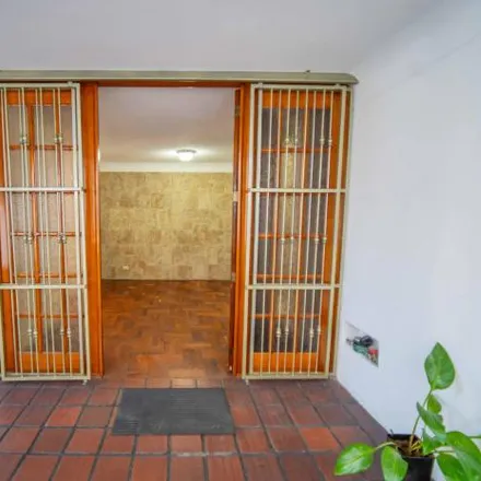 Buy this 3 bed apartment on Pedro Sarmiento De Gamboa OE4-182 in 170521, Quito