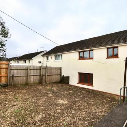 Image 9 - Mandeg, Treharris, CF46 6DF, United Kingdom - Duplex for rent