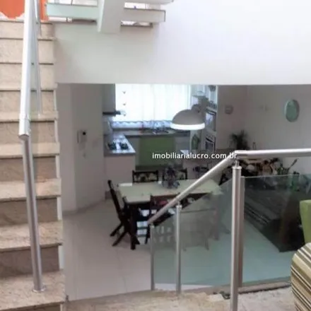 Buy this 3 bed house on Salão do Reino das Testemunhas de Jeová in Rua Paraguaçú, Vila Floresta