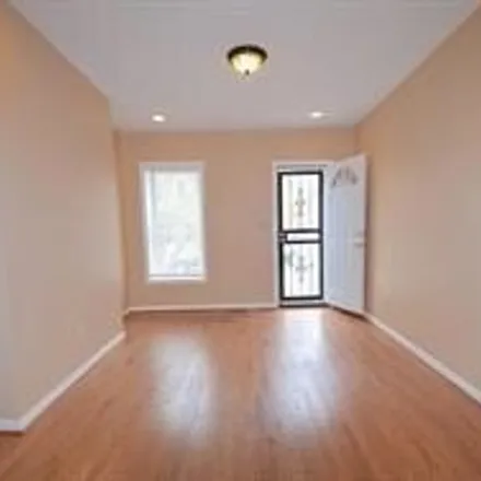 Image 3 - 446 North Patterson Park Avenue, Baltimore, MD 21231, USA - House for rent